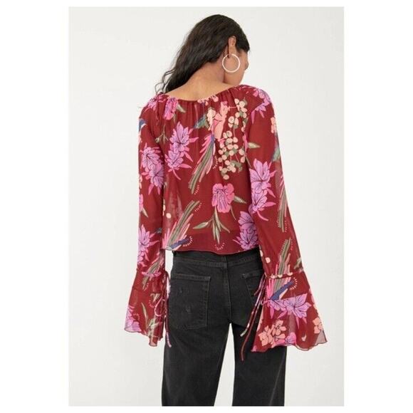 Free People Piece of Paradise Bell Sleeve Floral Mesh V-Neck Blouse Large New e3 - Picture 7 of 15